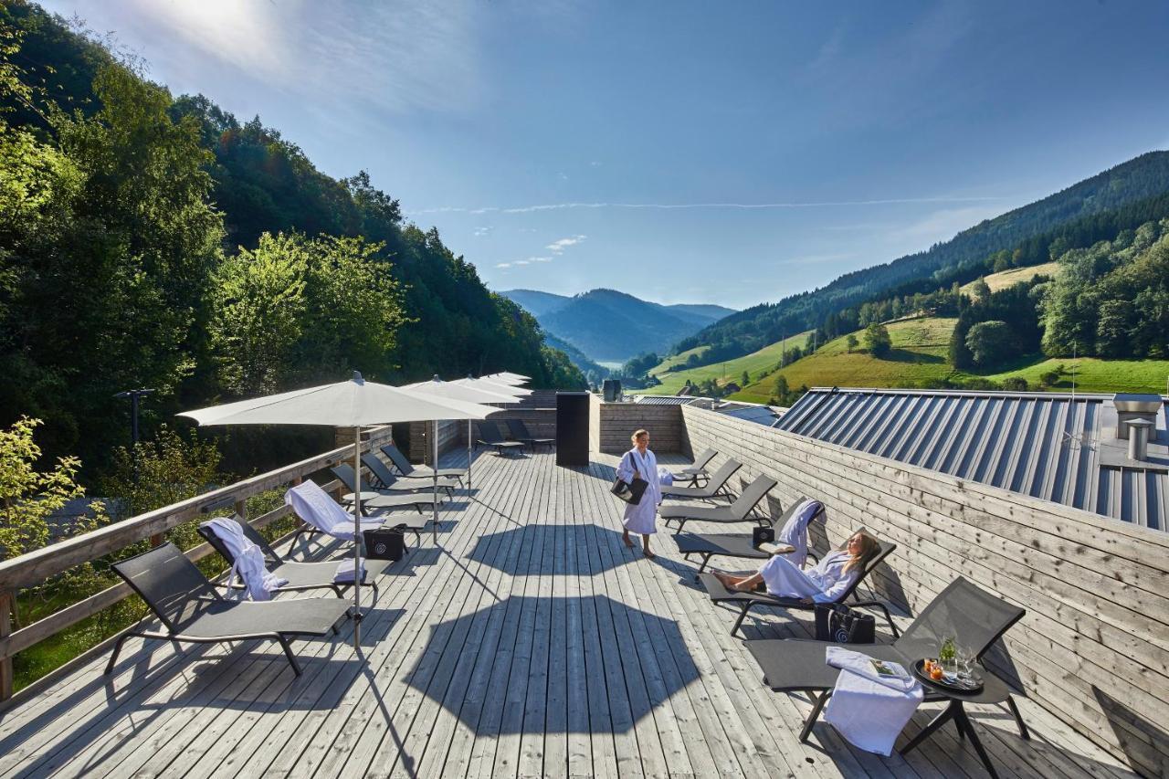 Elzland Hotel Pfauen Wellness & Spa Elzach Bagian luar foto