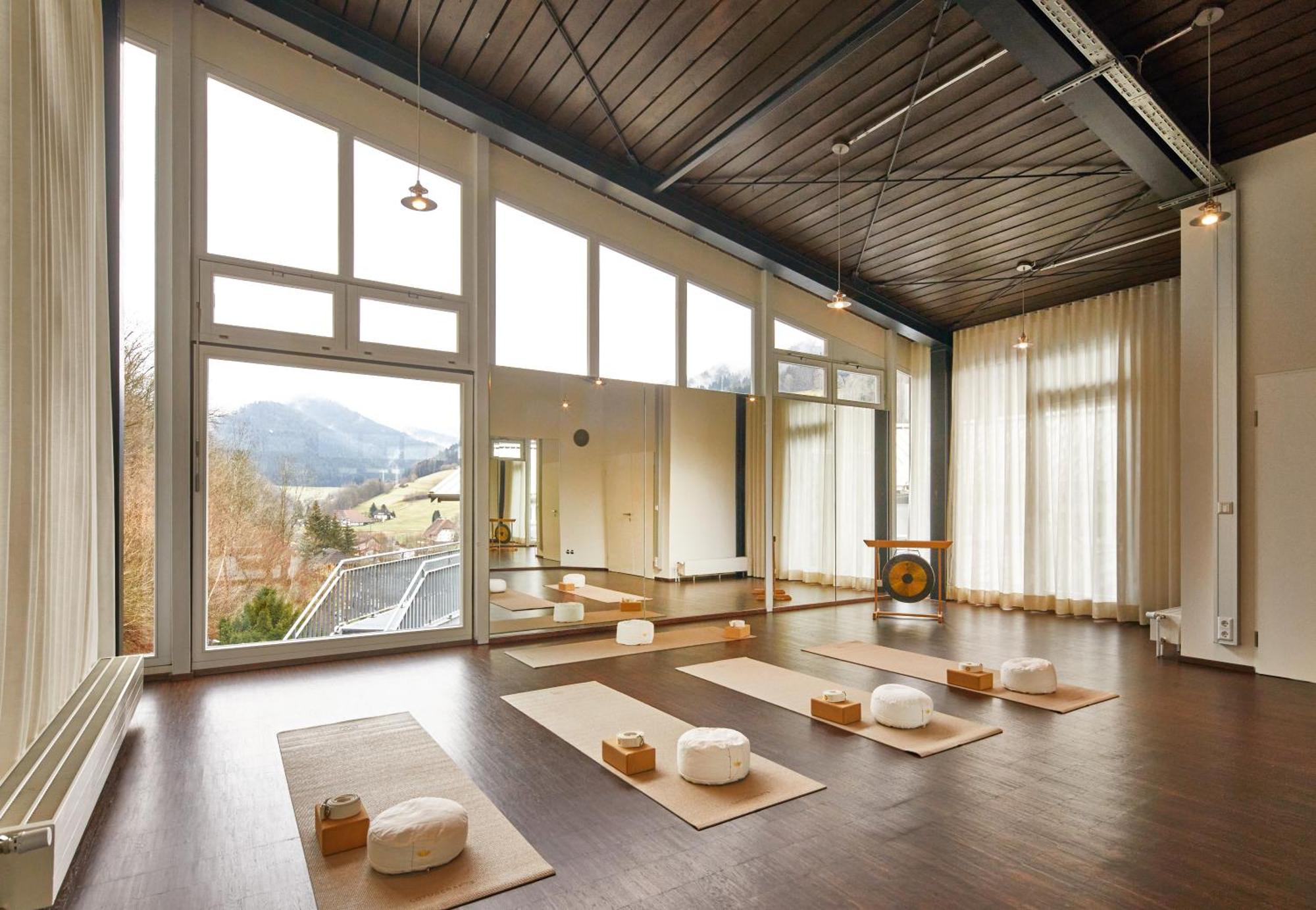 Elzland Hotel Pfauen Wellness & Spa Elzach Bagian luar foto